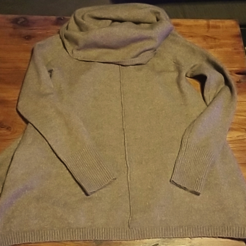 YES LOLA FLOWY COWL NECK SWEATER SMALL